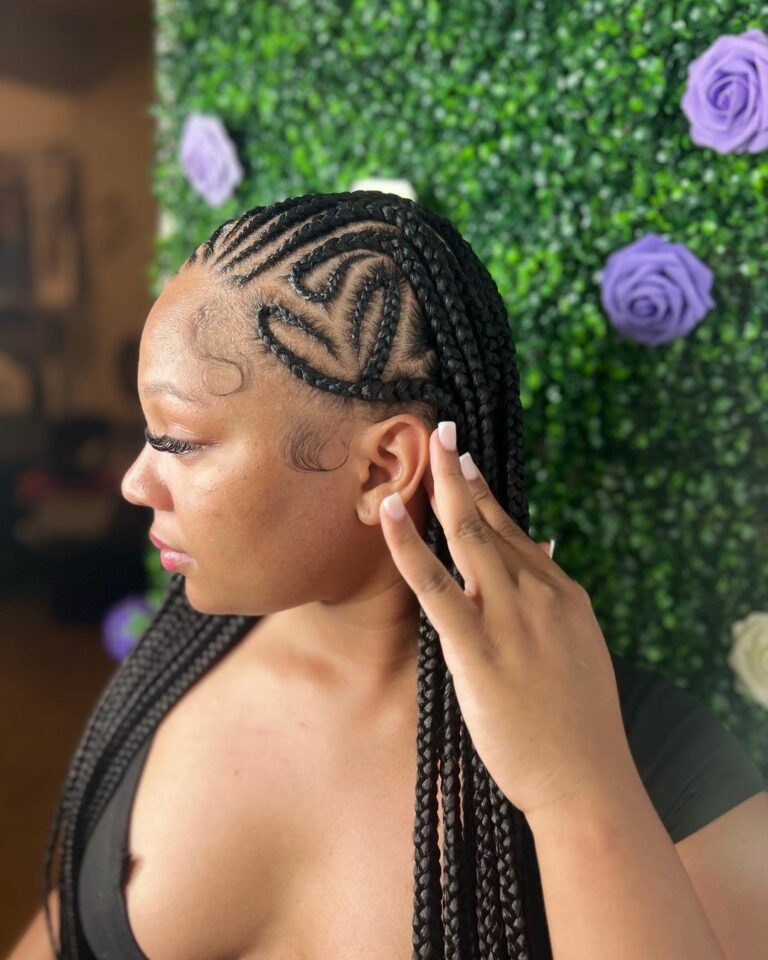 30 Knotless Braids With A Heart On The Side