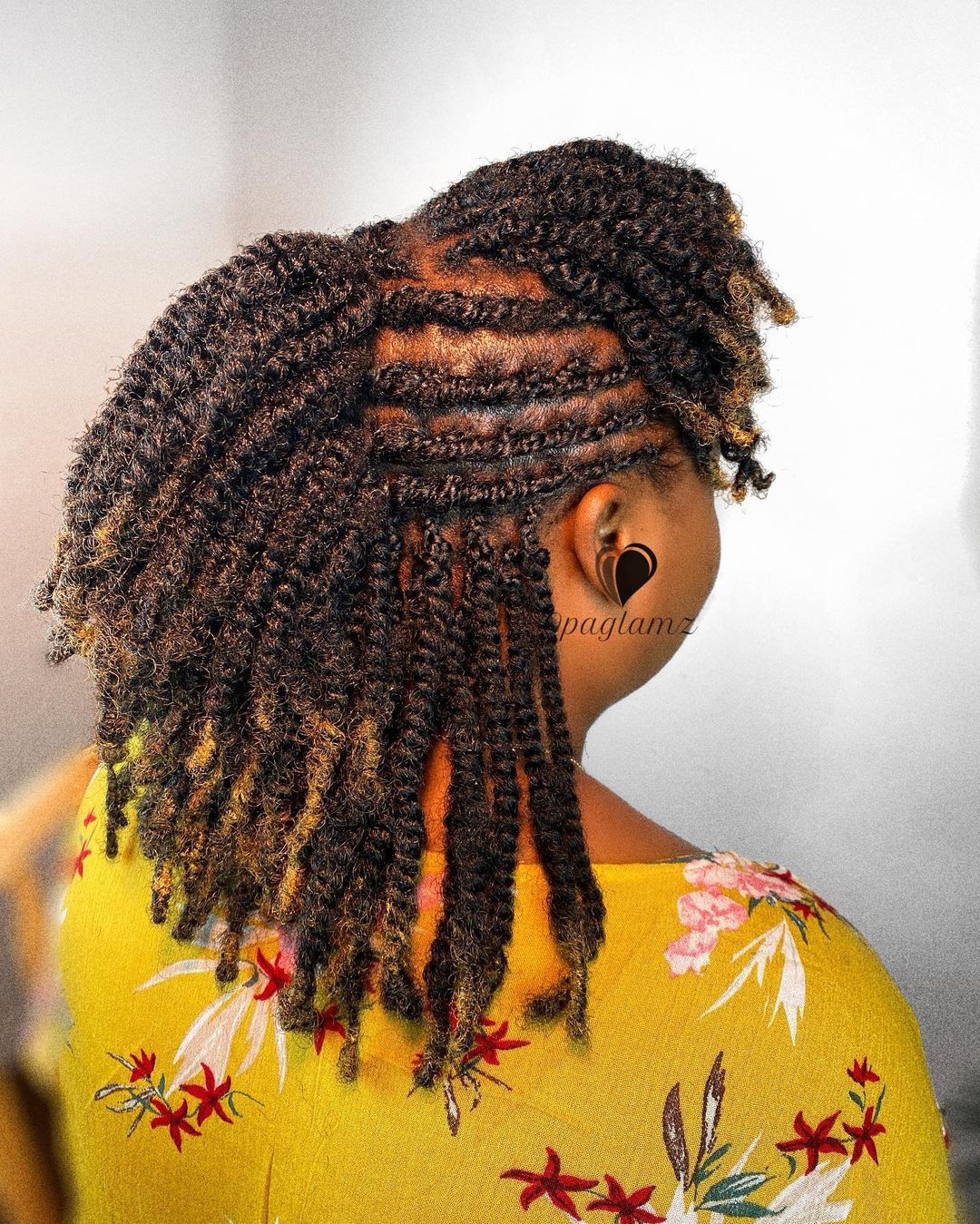 30. Side Weaves And Individual Black And Ombre Kinky Twists