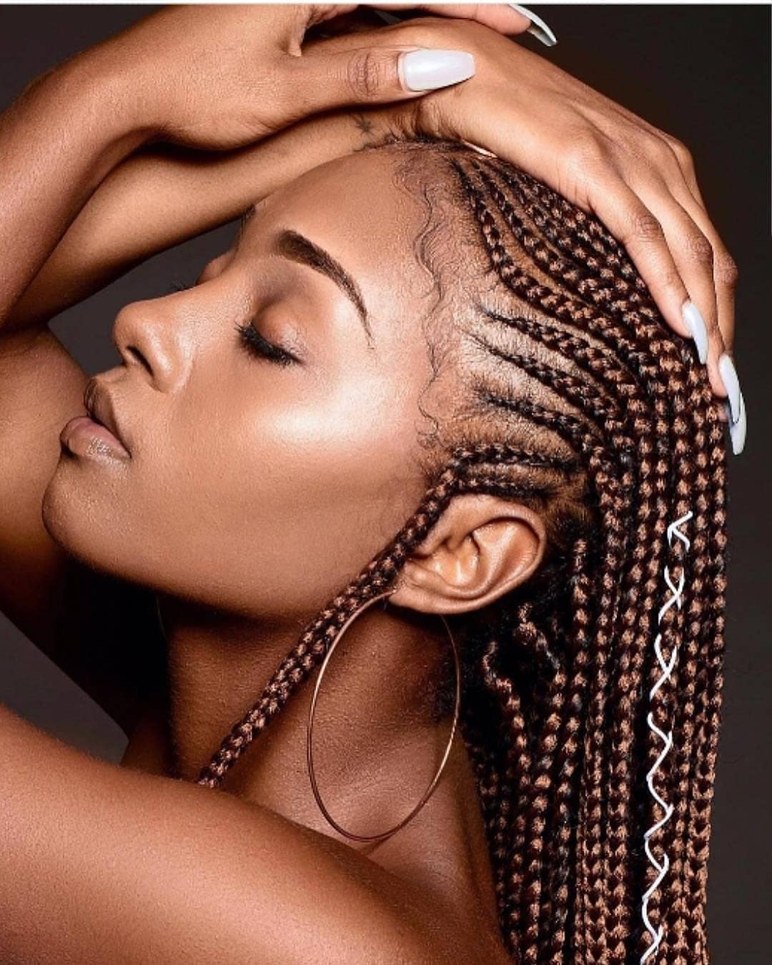 24. Braids with Feed-in Accessories