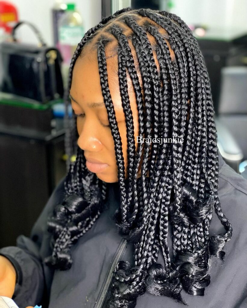 40+ Short Knotless Braids To Revamp Your Look [2023]