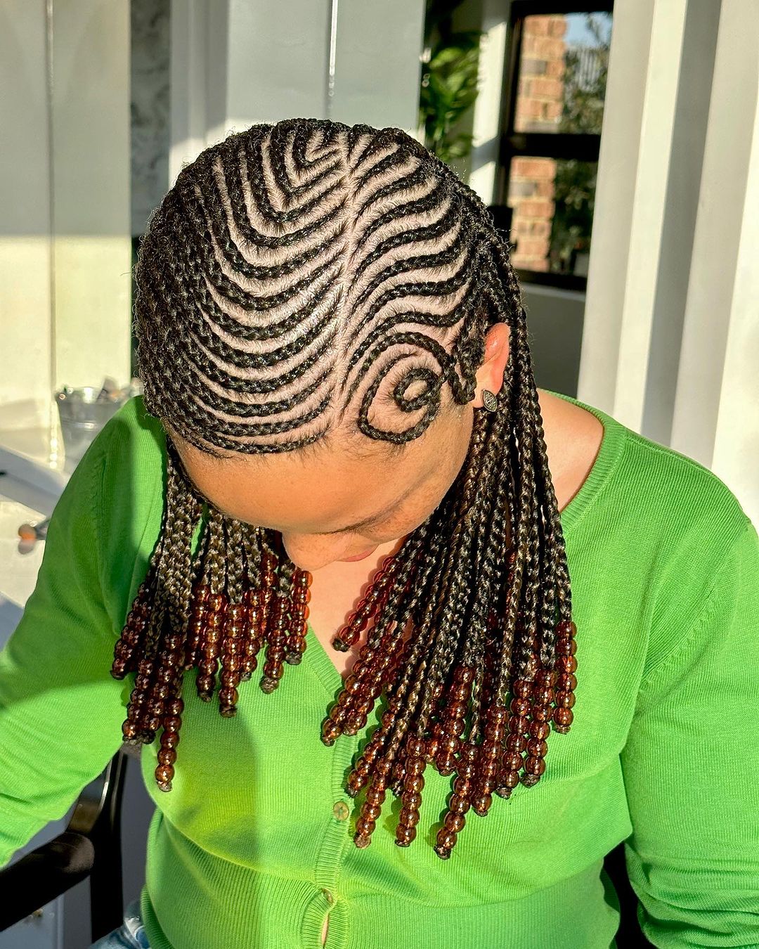 8. Leafy Pattern Short Knotless Cornrow